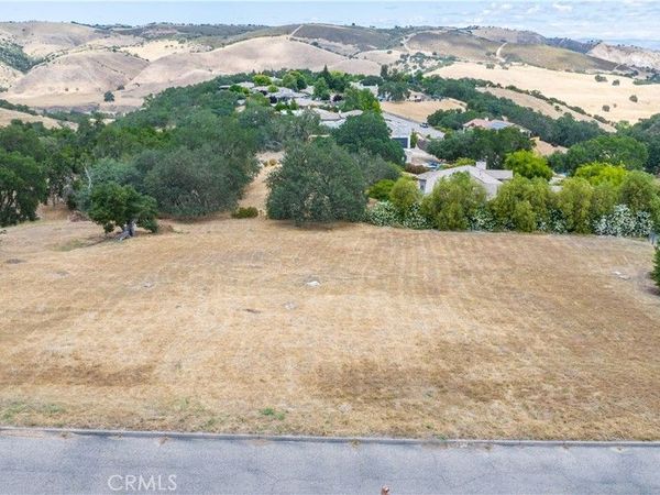 9940 Bluegill Drive, Paso Robles, CA 93446