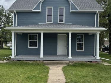 301 Fancis Street , Daykin, NE 68338