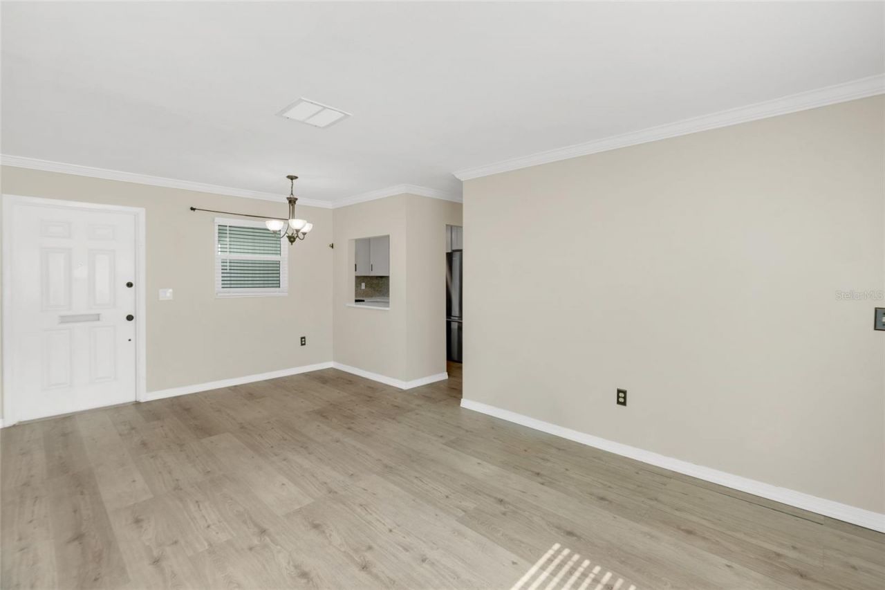 5996 Hibiscus Drive, Unit 6, Bradenton, FL 34207 Photo