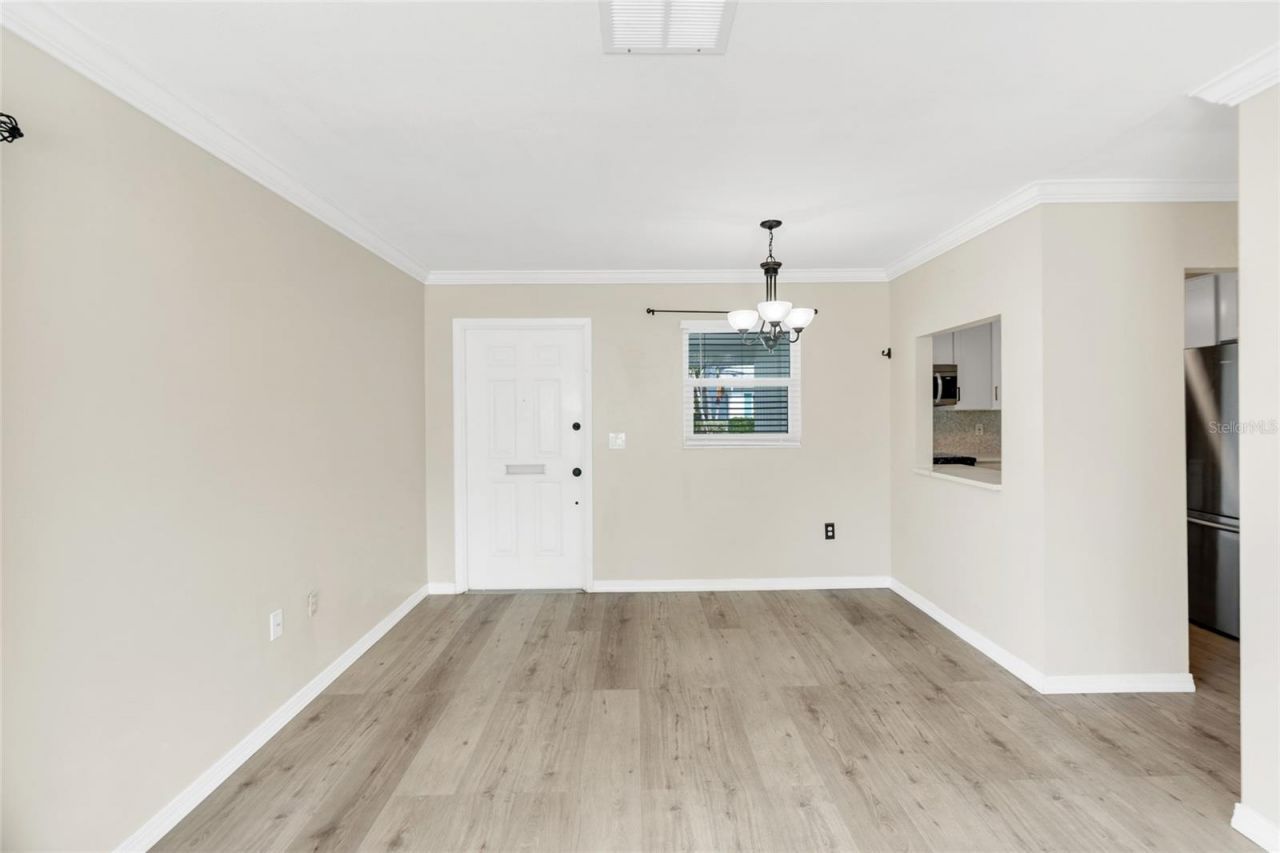 5996 Hibiscus Drive, Unit 6, Bradenton, FL 34207 Photo