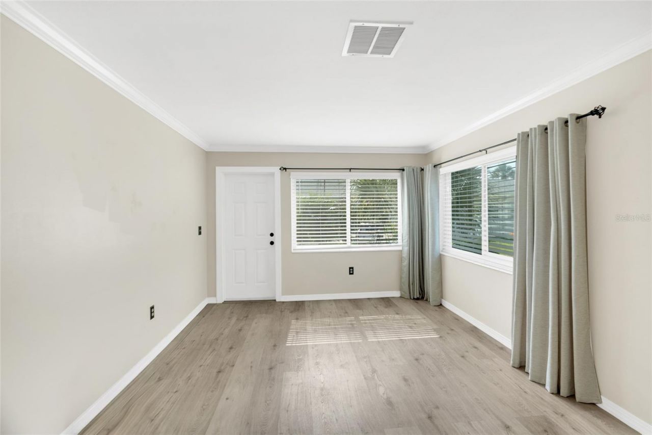 5996 Hibiscus Drive, Unit 6, Bradenton, FL 34207 Photo