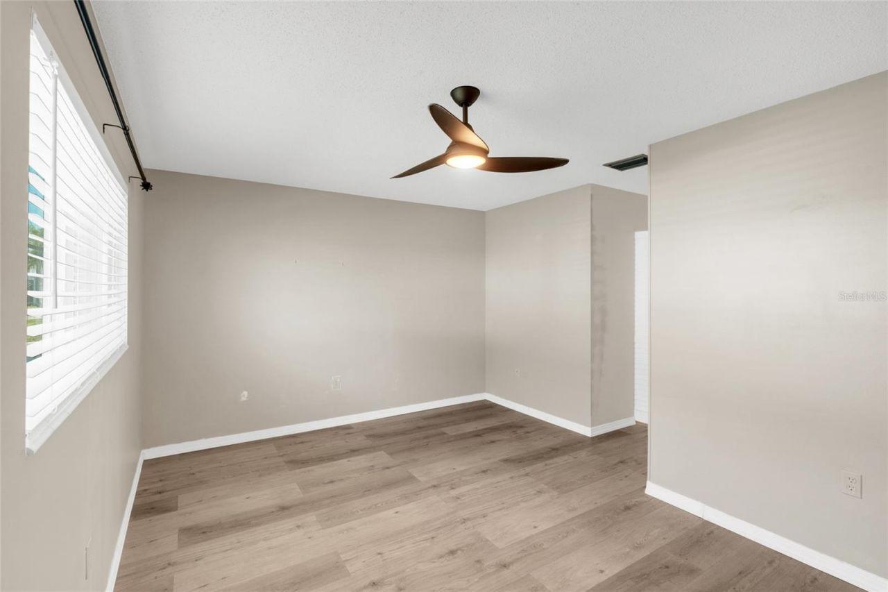 5996 Hibiscus Drive, Unit 6, Bradenton, FL 34207 Photo