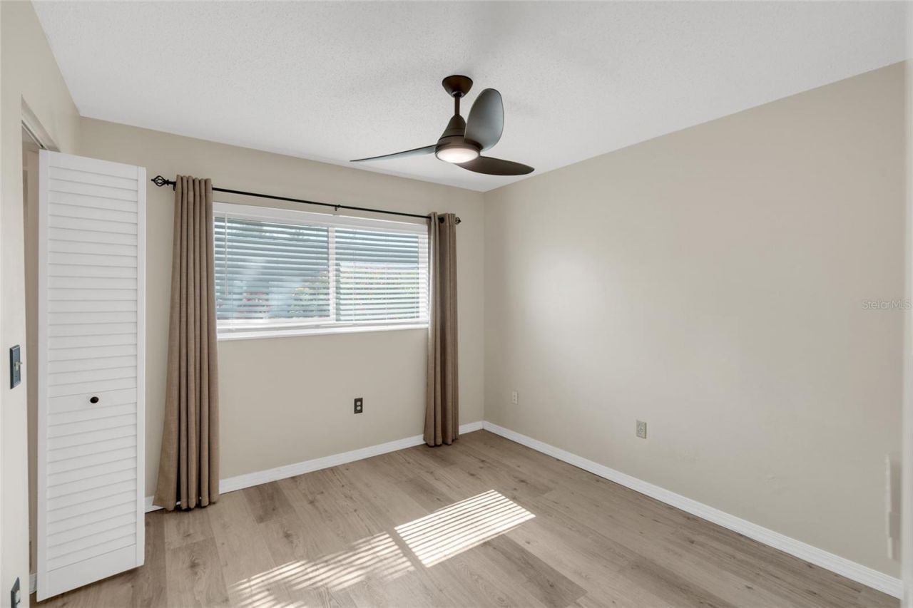 5996 Hibiscus Drive, Unit 6, Bradenton, FL 34207 Photo