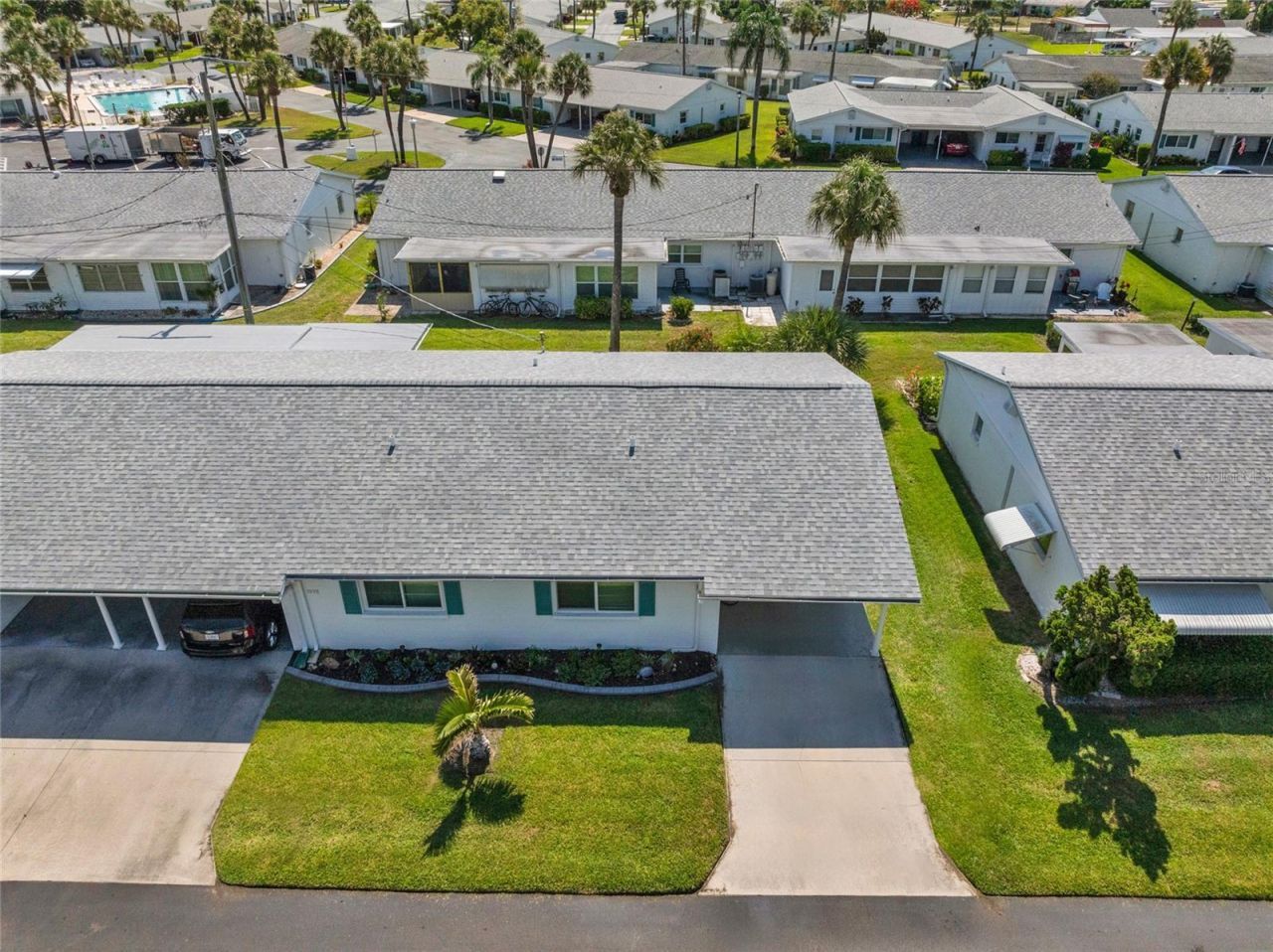 5996 Hibiscus Drive, Unit 6, Bradenton, FL 34207 Photo