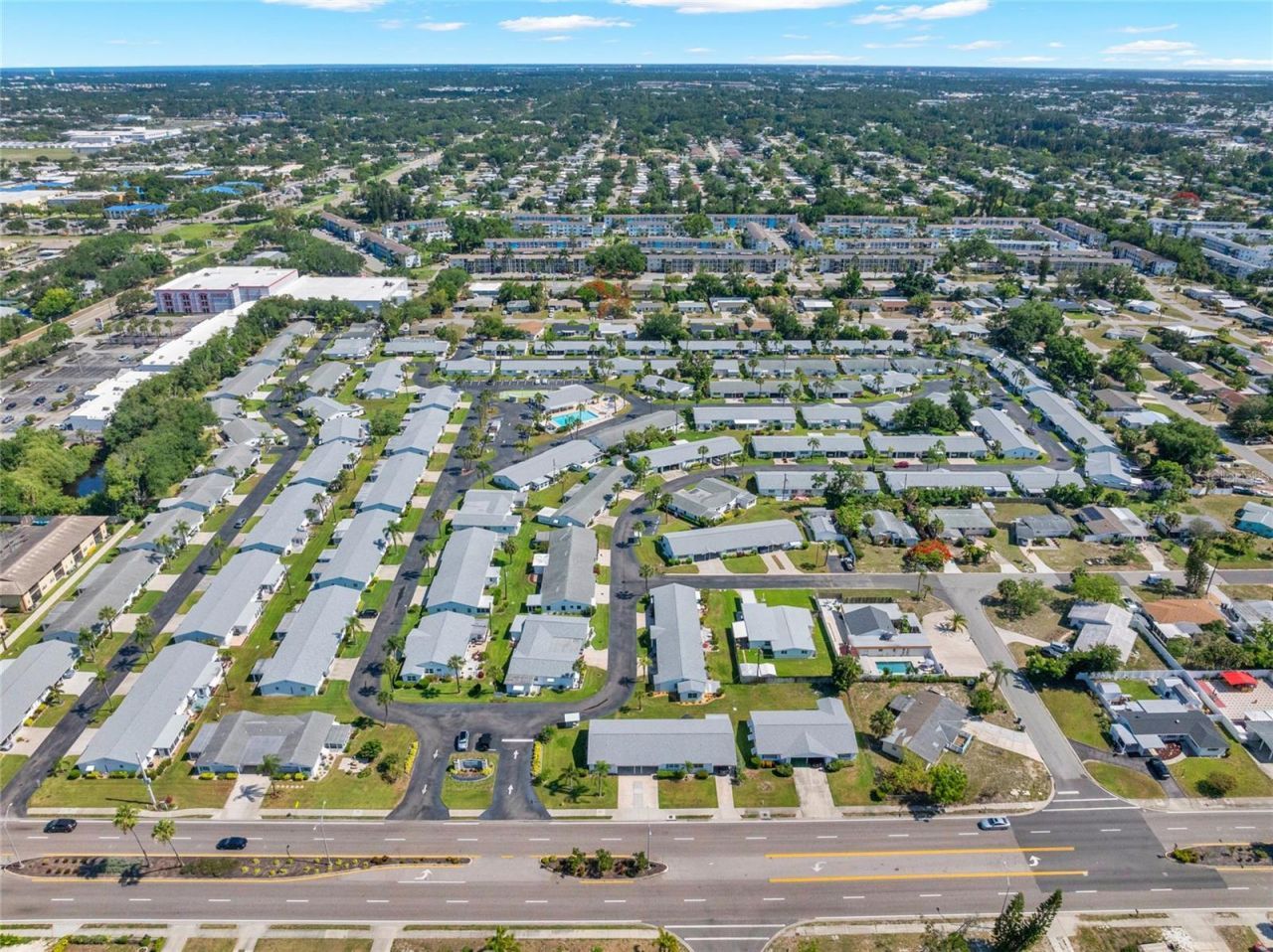 5996 Hibiscus Drive, Unit 6, Bradenton, FL 34207 Photo