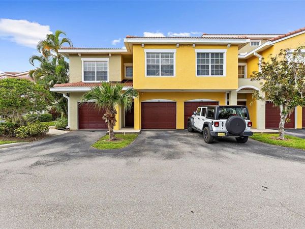5601 BENTGRASS DRIVE , Unit 102, SARASOTA, FL 34235