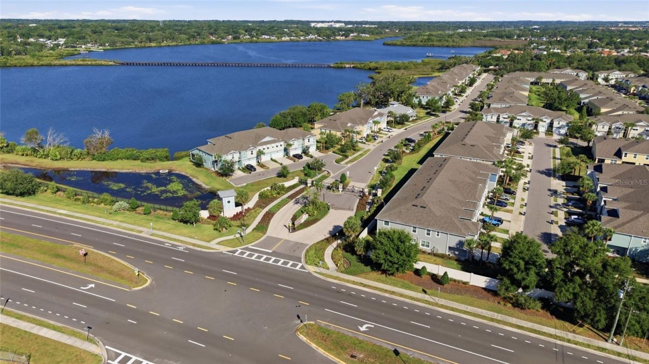 2013 Sunset Wind Loop, Oldsmar, FL 34677 Photo