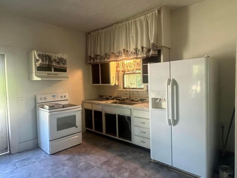 98 Prospect Street, Mechanicsburg, OH 43044 Photo 9
