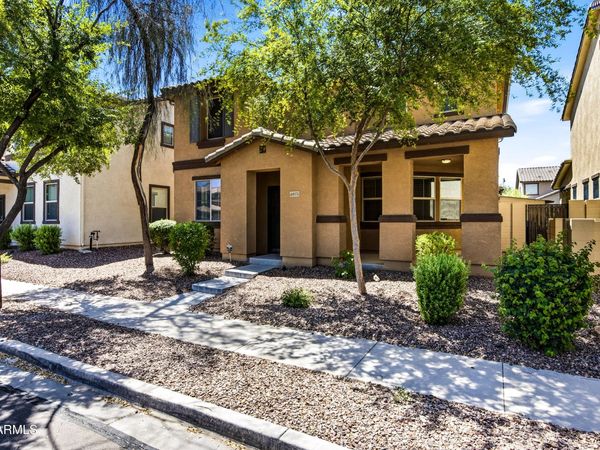 4075 E NUNNELEY Road, Gilbert, AZ 85296