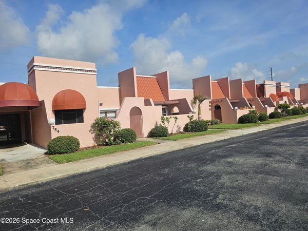 754 S Orlando Avenue , Unit 206, Cocoa Beach, FL 32931
