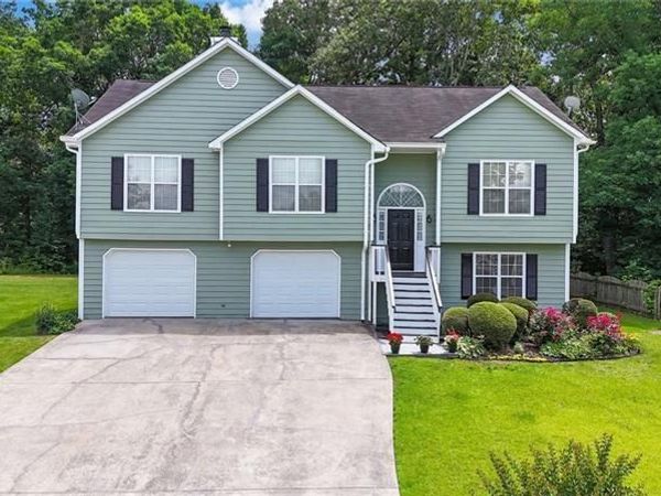 1520 La Maison Drive, Lawrenceville, GA 30043