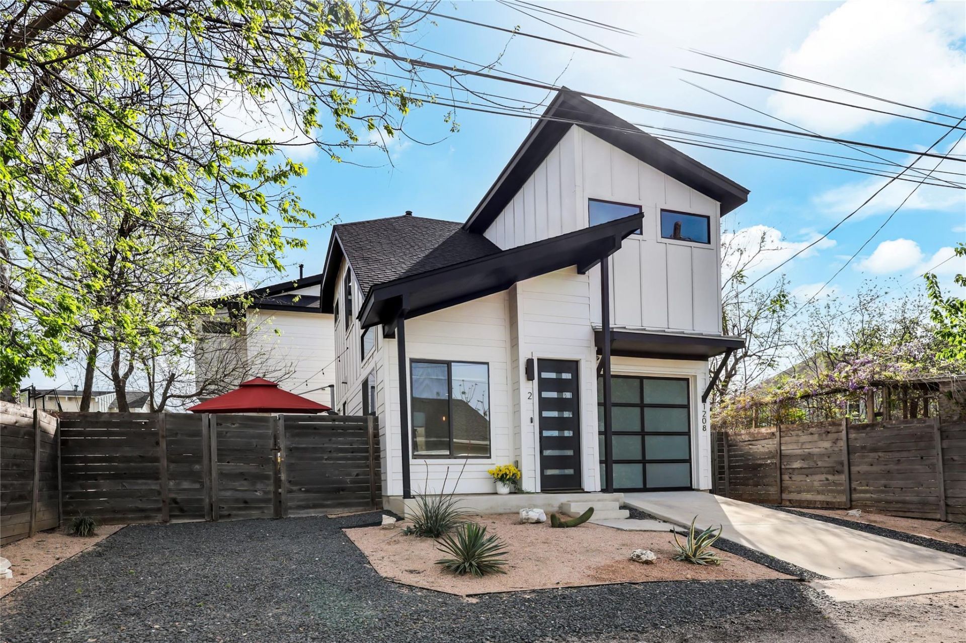 1208 Walnut Ave, Unit 2, Austin, TX 78702 Main Photo