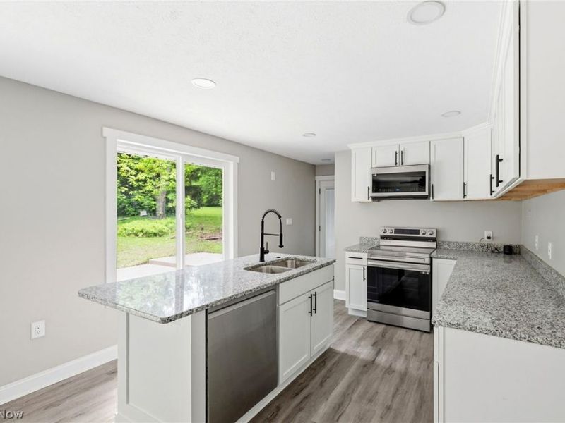 2930 E Royalton Road, Broadview Heights, OH 44147 Photo 12
