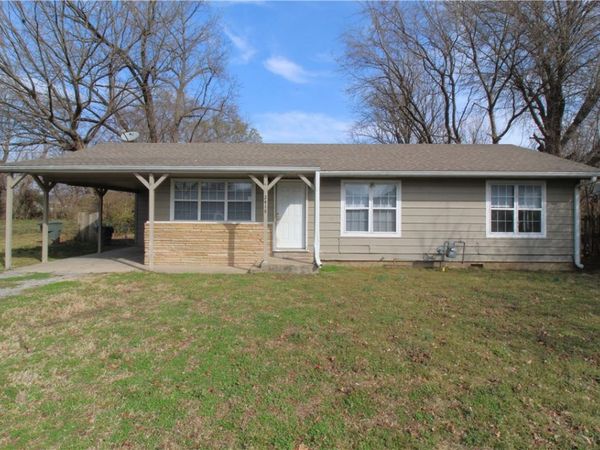 2418 Wedington Drive , Fayetteville, AR 72701