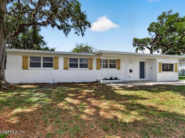 1152 SEBAGO Avenue N, Atlantic Beach, FL 32233