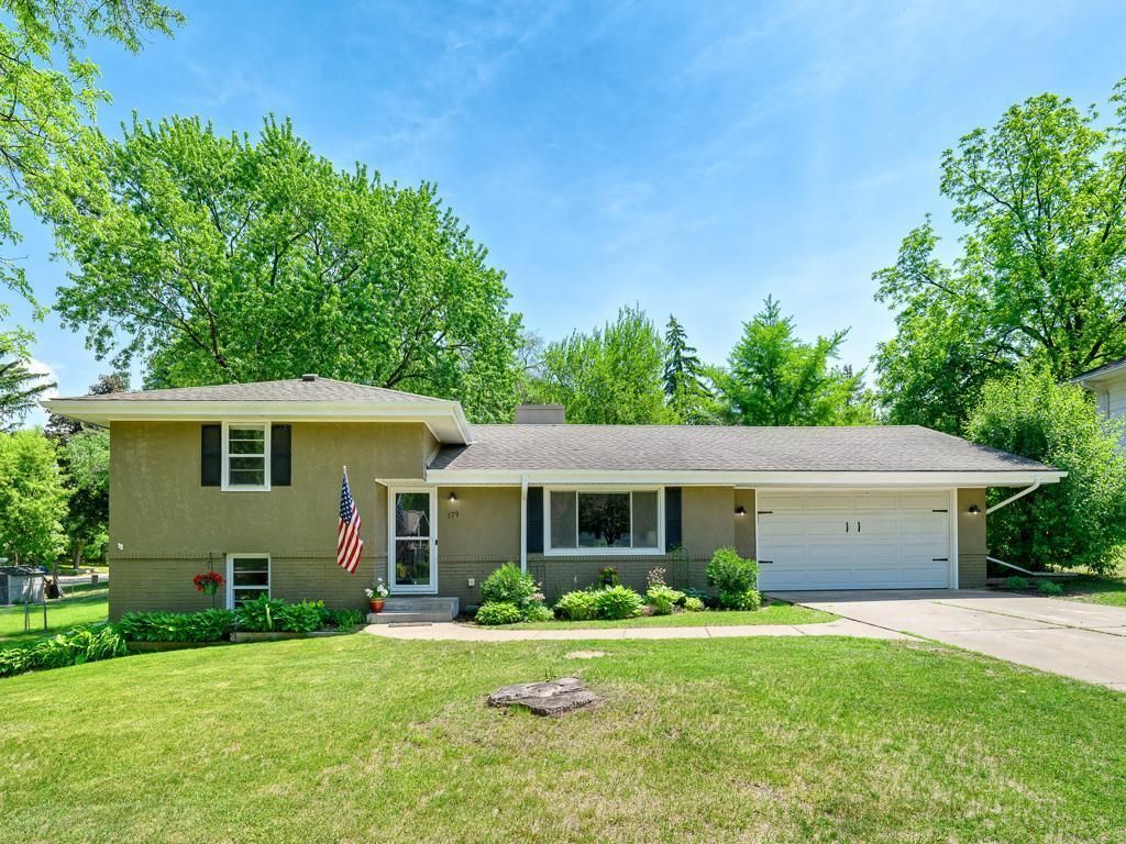 779 Redwood Lane , New Brighton, MN 55112