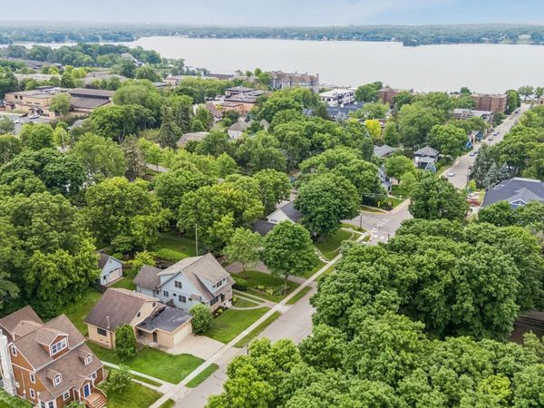132 Minnetonka Avenue N, Wayzata, MN 55391