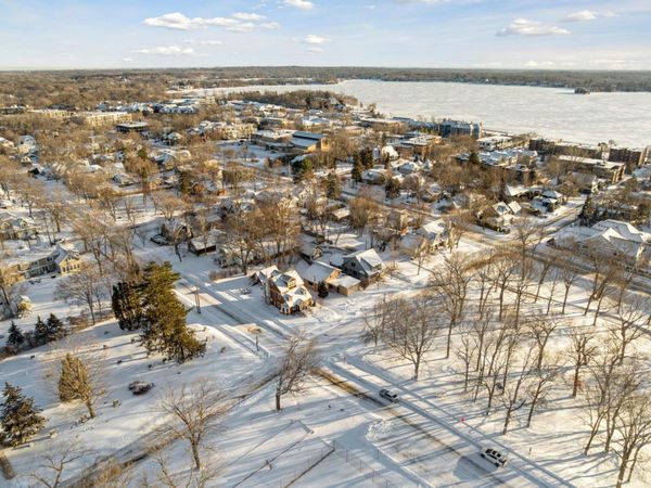 132 Minnetonka Avenue N, Wayzata, MN 55391