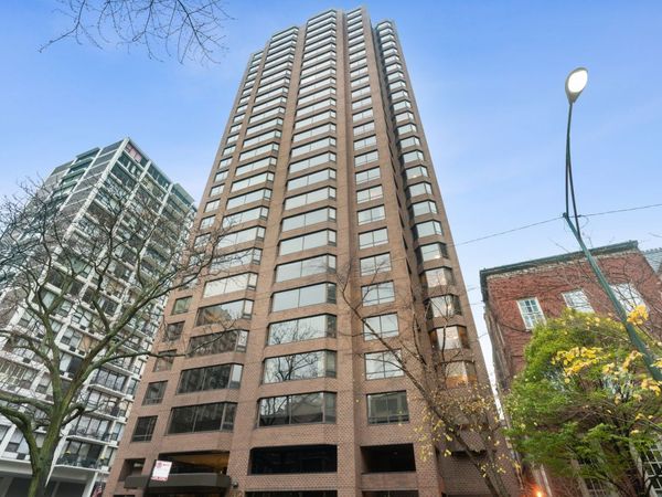 1410 N State Street , Unit 15A, Chicago, IL 60610
