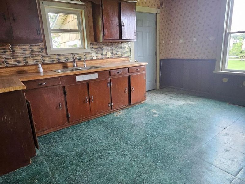 249 Dawsett Avenue, Galion, OH 44833 Photo 8