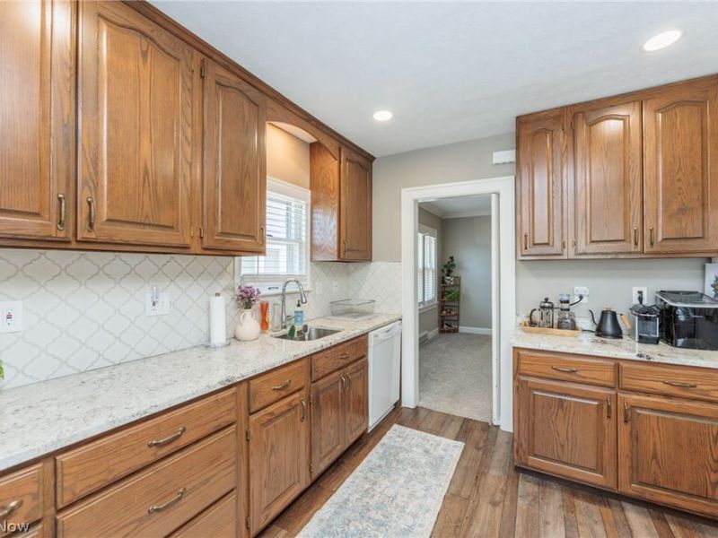 15539 Delaware Avenue, Lakewood, OH 44107 Photo 31