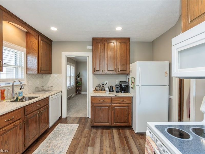 15539 Delaware Avenue, Lakewood, OH 44107 Photo 32