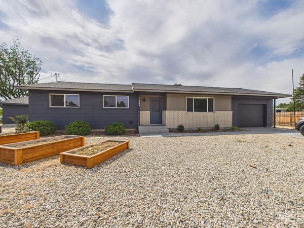 1315 Vista Dr, Emmett, ID 83617