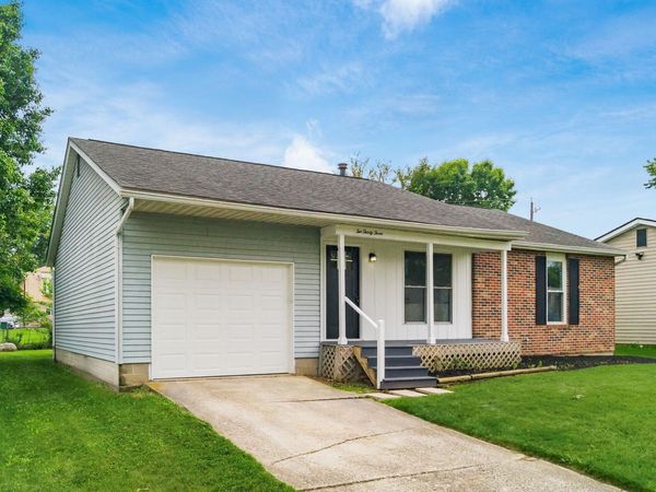 233 Fairway Road , Delaware, OH 43015