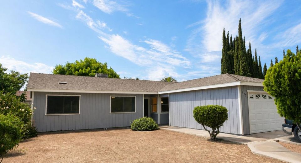 625 Periwinkle Dr, Patterson, CA 95363 Photo