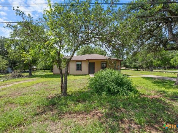 1500 Clyde Street , San Marcos, TX 78666