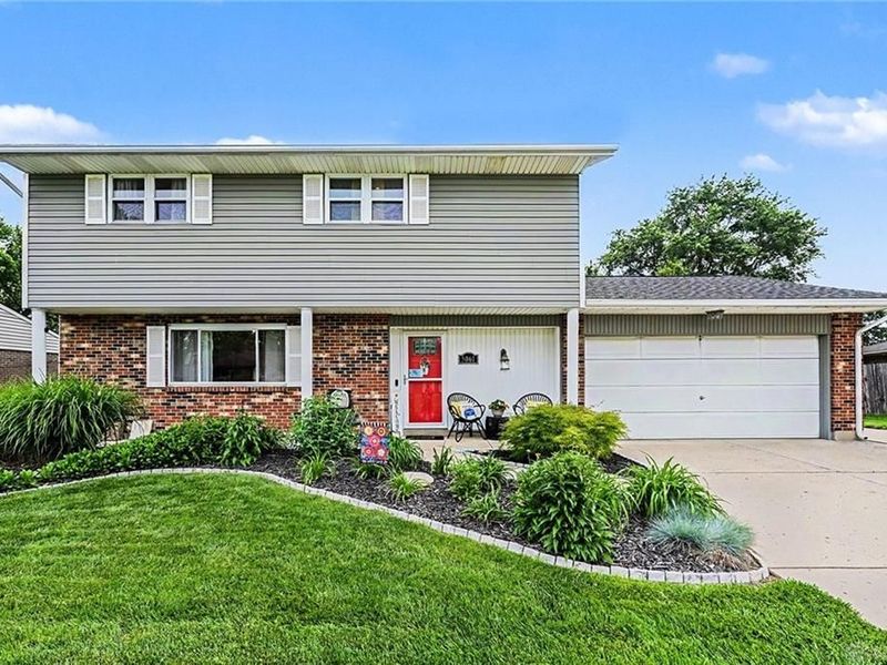 5061 Ashview Court, Huber Heights, OH 45424 Photo 2