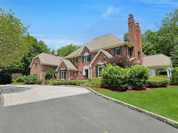 10 Hidden Oak Road, Armonk, NY 10504