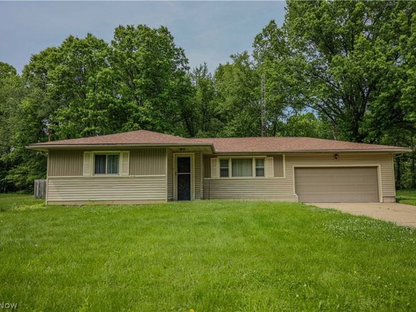16011 Elbrook Street NE, Alliance, OH 44601