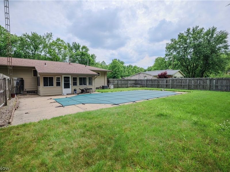 16011 Elbrook Street NE, Alliance, OH 44601 Photo 10