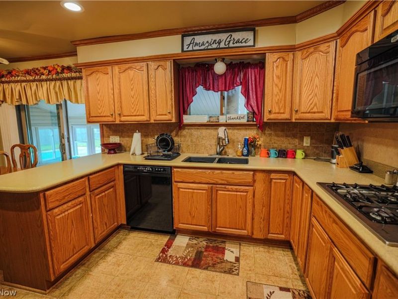 16011 Elbrook Street NE, Alliance, OH 44601 Photo 18