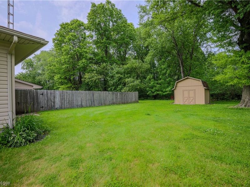 16011 Elbrook Street NE, Alliance, OH 44601 Photo 6