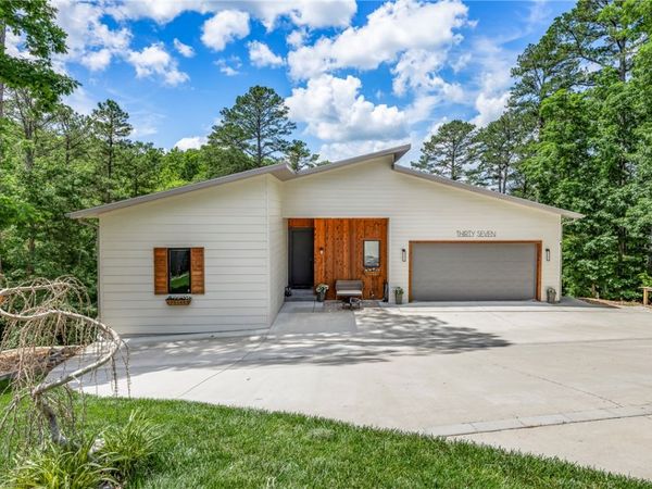 37 Shropshire Drive , Bella Vista, AR 72714