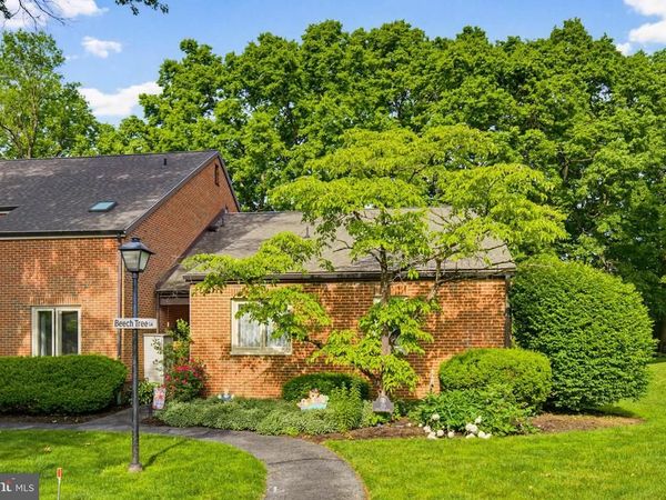 20 BEECHTREE LANE, MOUNTVILLE, PA 17554