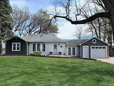 775 Shoreacres Drive, Fairmont, MN 56031