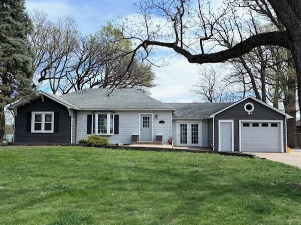 775 Shoreacres Drive, Fairmont, MN 56031