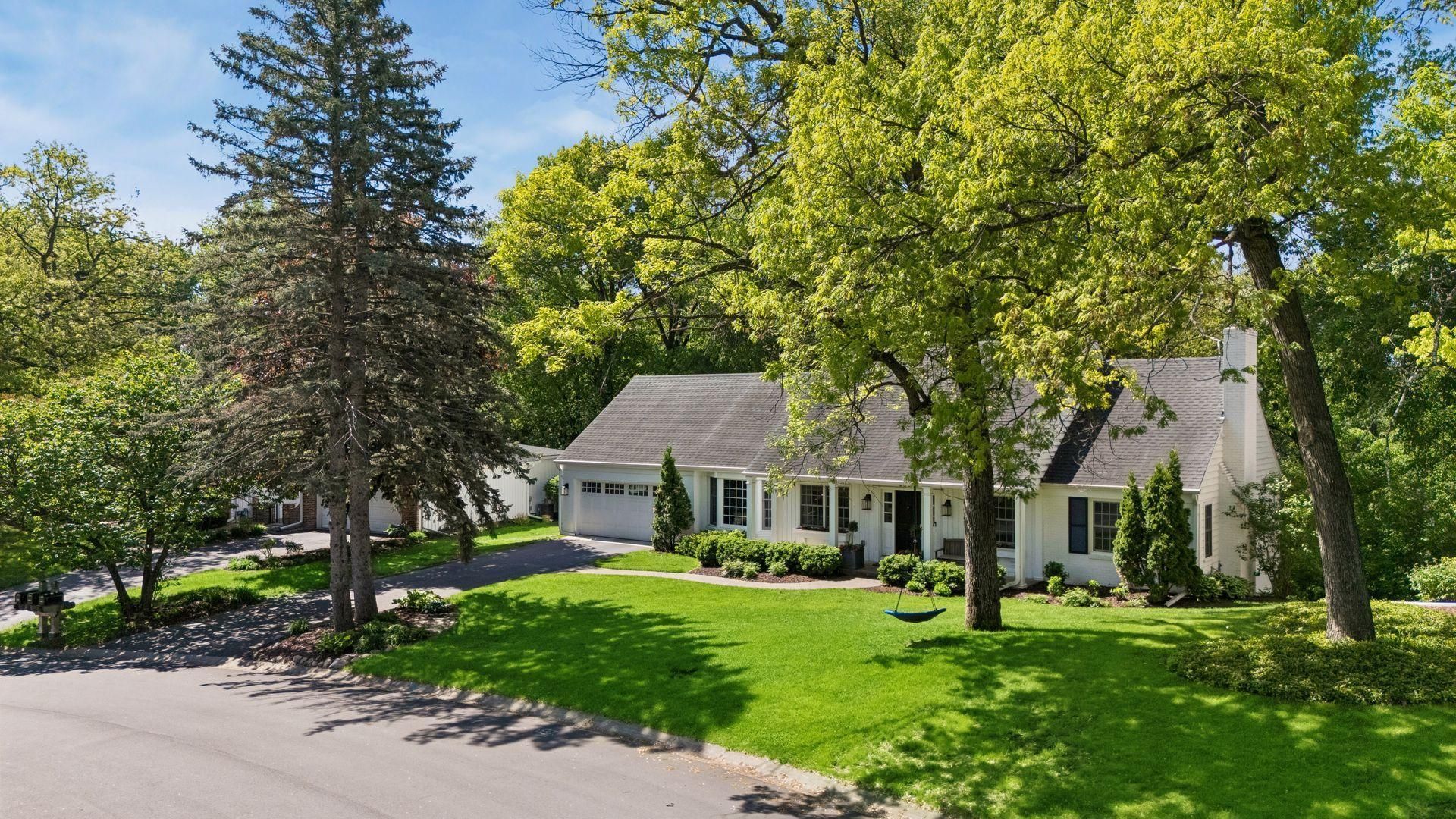 6533 Navaho Trail , Edina, MN 55439
