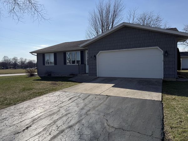 15 Heritage Ln, Unit 10, Fond Du Lac, WI 54935