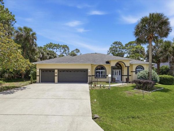 11 CAYUGA COURT , PALM COAST, FL 32137