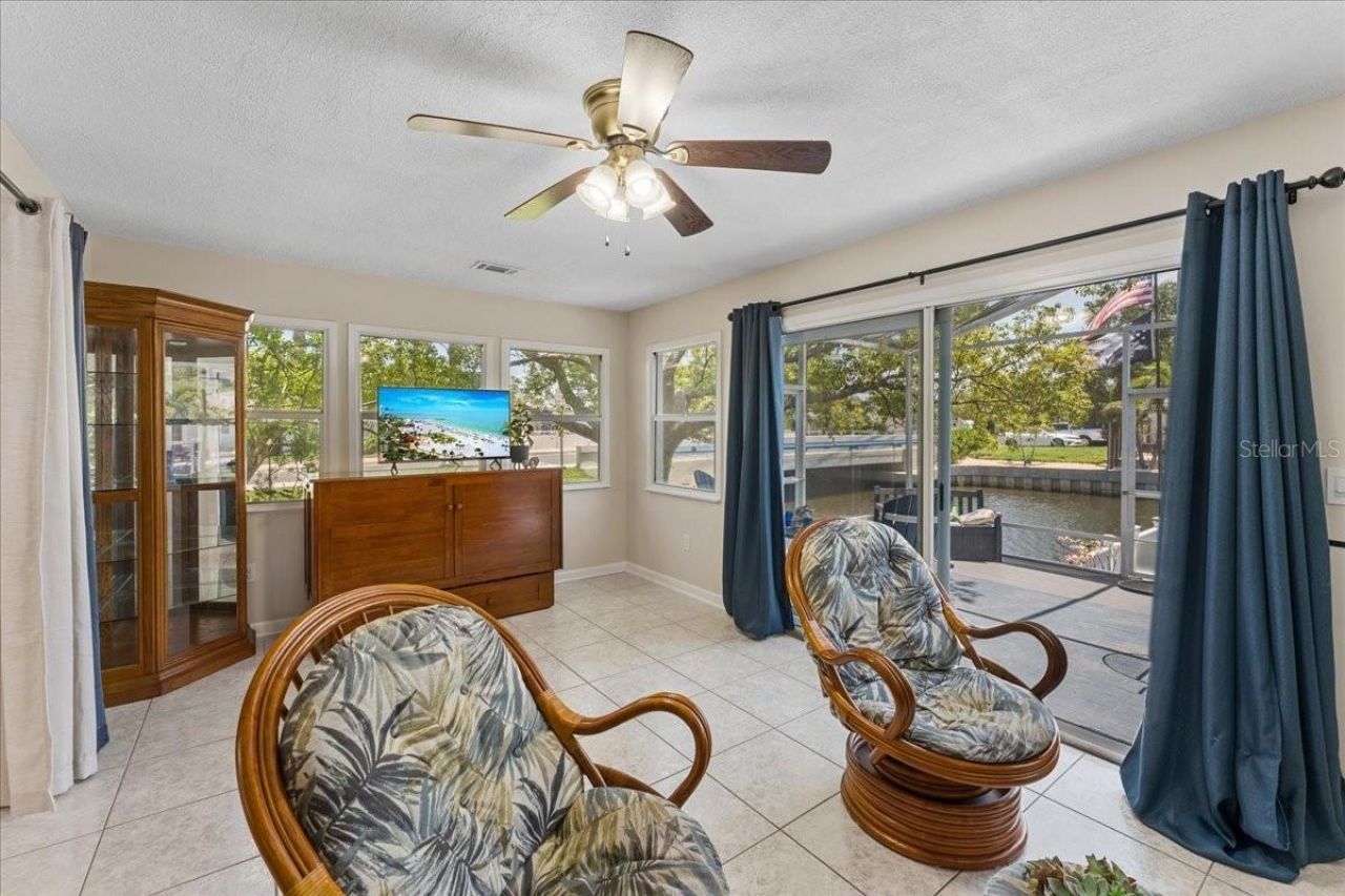 344 Crosswinds Drive, Palm Harbor, FL 34683 Photo