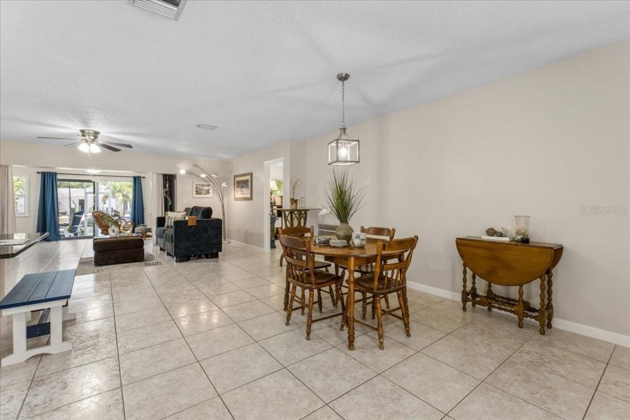 344 Crosswinds Drive, Palm Harbor, FL 34683 Photo