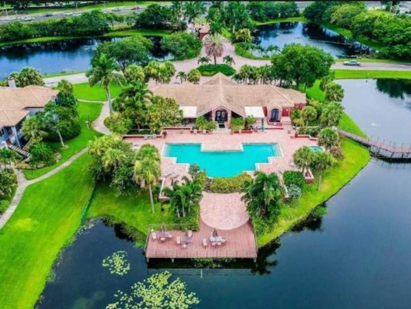 10263 Gandy Boulevard N, Unit 403, Saint Petersburg, FL 33702 Photo