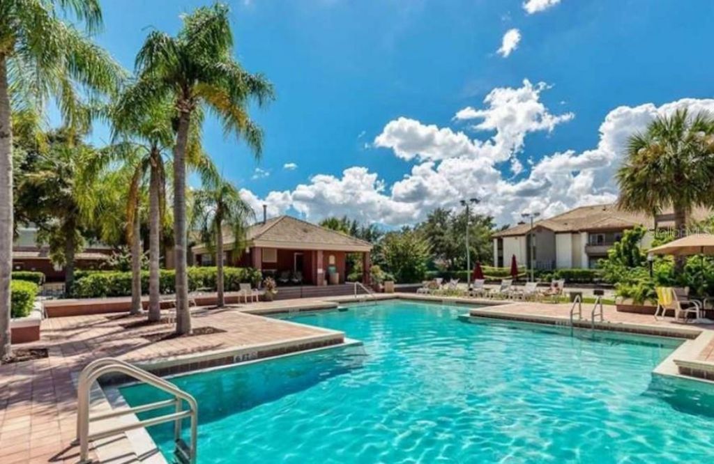 10263 Gandy Boulevard N, Unit 403, Saint Petersburg, FL 33702 Photo