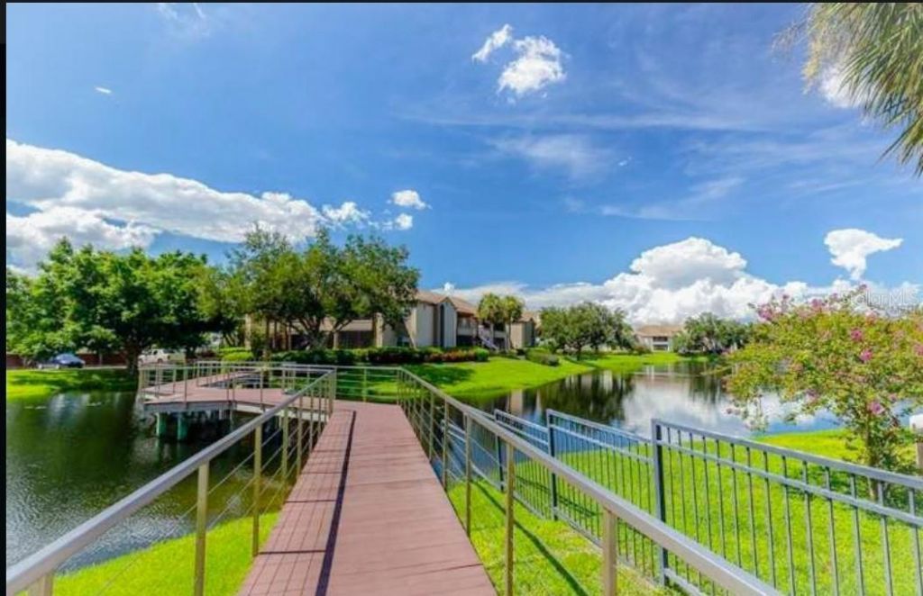 10263 Gandy Boulevard N, Unit 403, Saint Petersburg, FL 33702 Photo
