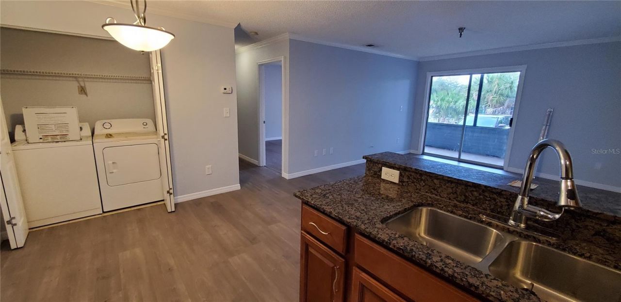 10263 Gandy Boulevard N, Unit 403, Saint Petersburg, FL 33702 Photo