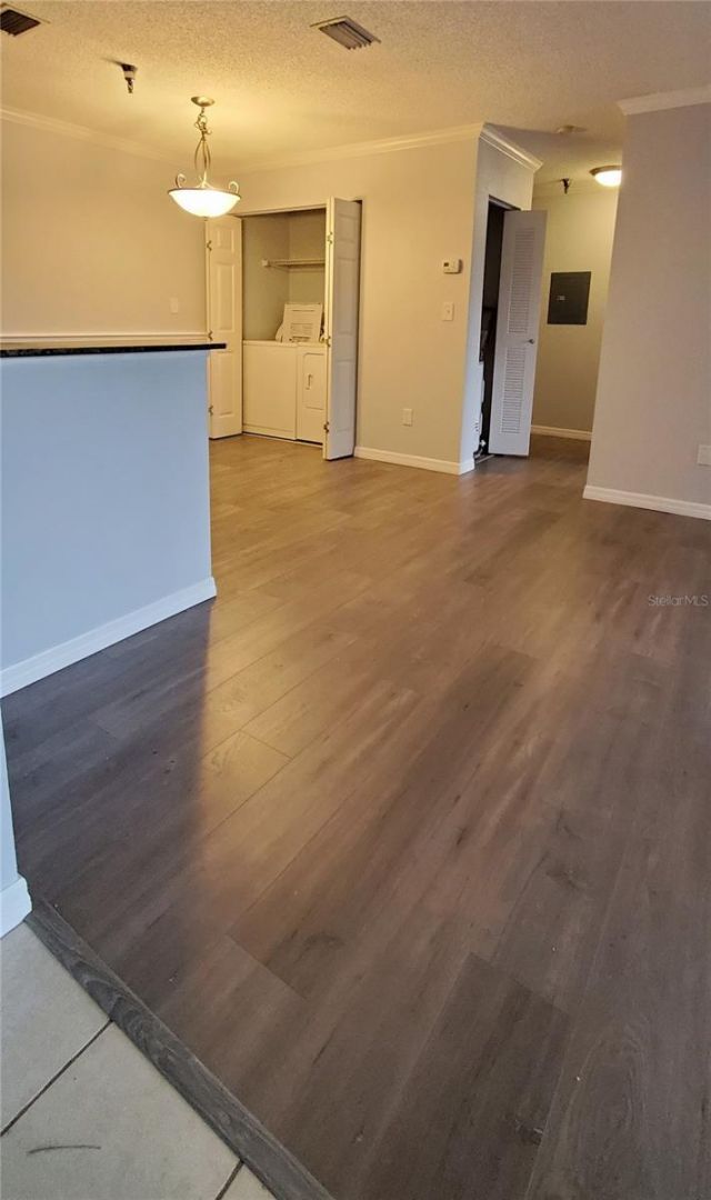 10263 Gandy Boulevard N, Unit 403, Saint Petersburg, FL 33702 Photo